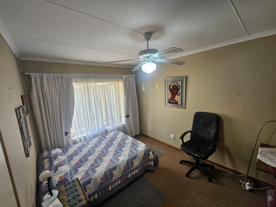 3 Bedroom Property for Sale in Stilbaai Wes Western Cape